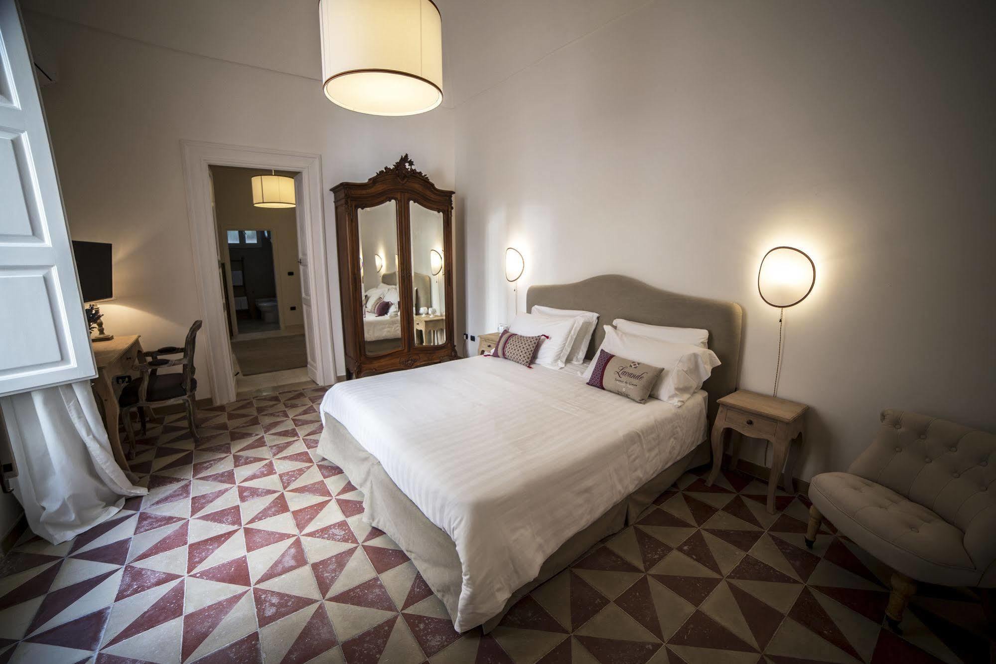 Santa Marta Suites & Apartments Lecce Eksteriør billede